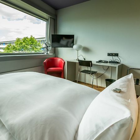 Dasbreitehotel Am Rhein Basileia Exterior foto